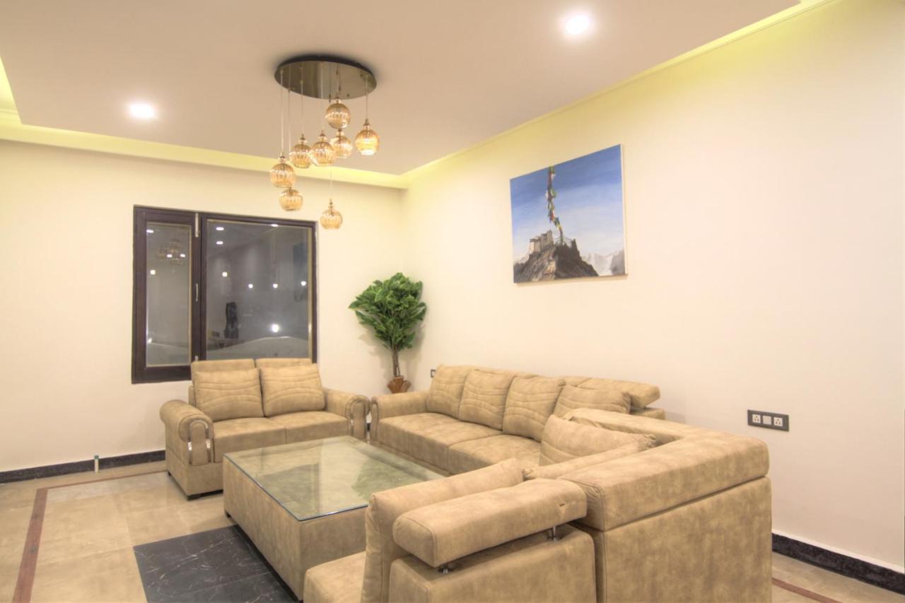 Hotel Sia Residency Leh Bagian luar foto